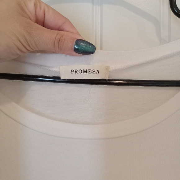 Promesa white flutter sleeve boutique top S - Picture 8 of 8